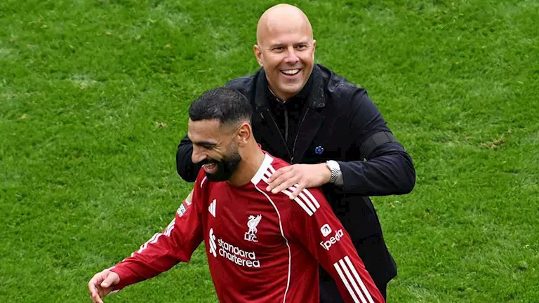 أول تعليق من أرني سلوت بعد إهدار محمد صلاح ركلة جزاء أمام مان سيتي